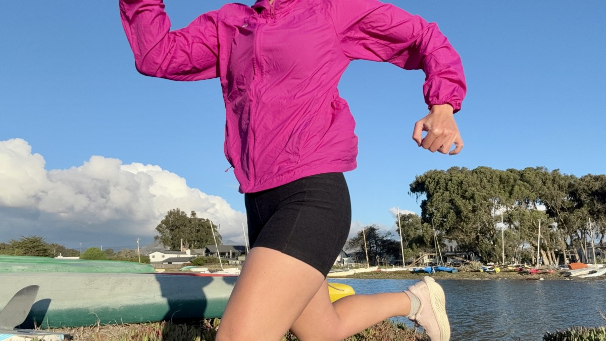 Brooks Canopy - Women's Review (A true hero for variable weather, the Canopy provides breathability during warmer runs and acts as a shield during...)