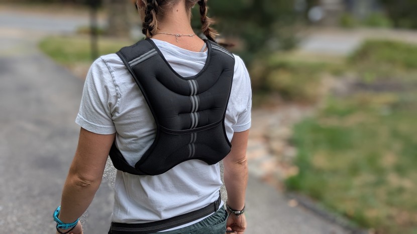 henkelion weighted vest - though there's a pocket on the back, we're not sure how to reach it...