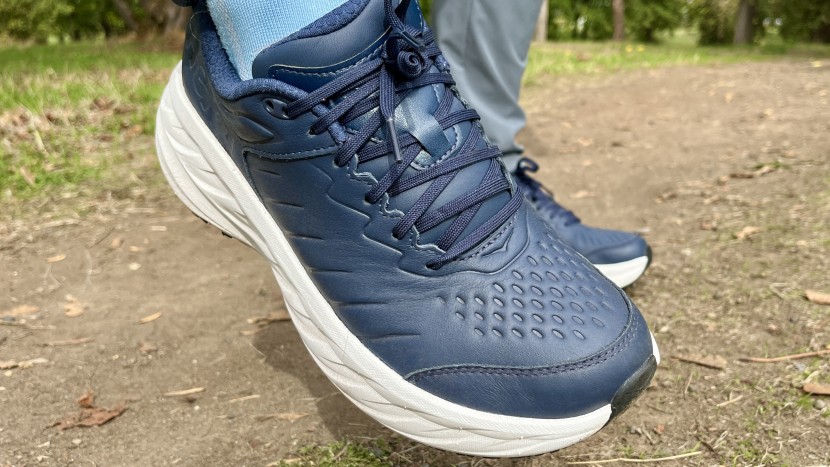 no ventilation holes to see here -- that's the sacrifice of having...