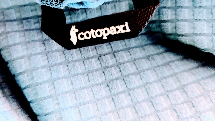 cotopaxi yermo hooded for women - the yermo&#039;s grid fleece lining offers airflow in the open zones and...