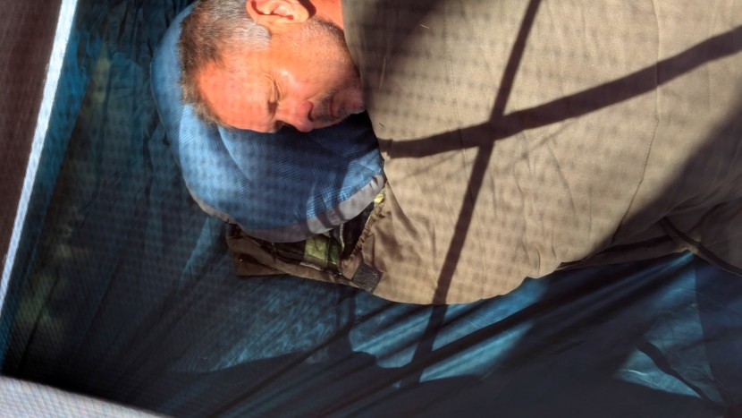 therm-a-rest air head down pillow - catching a few more winks at dawn.