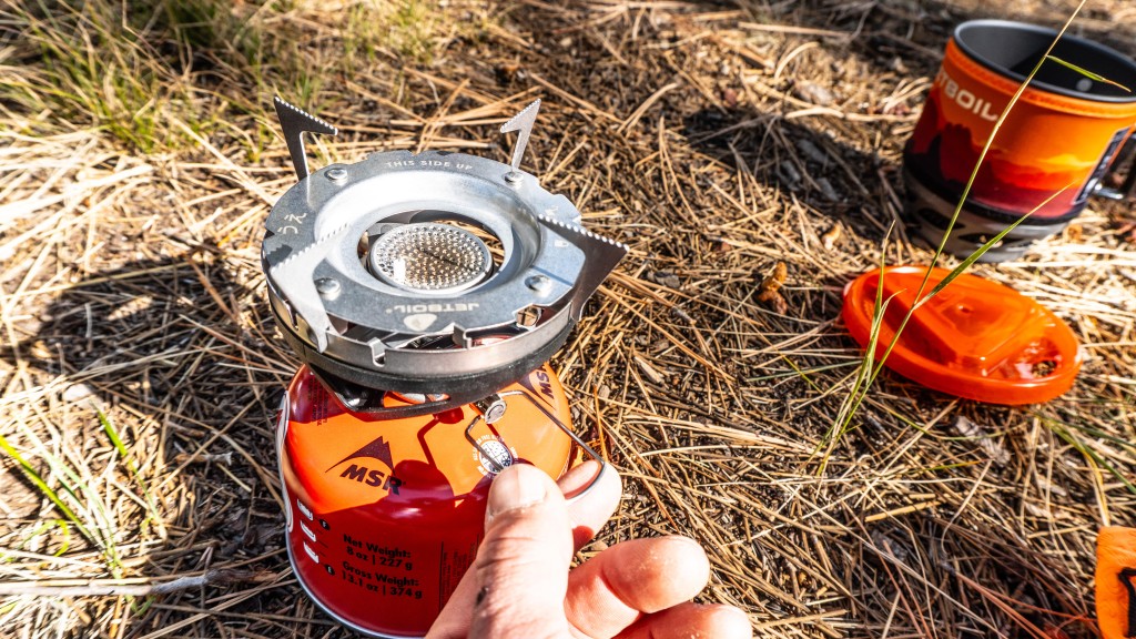 jetboil minimo - this is a very unique integrated canister stove, with a removable...