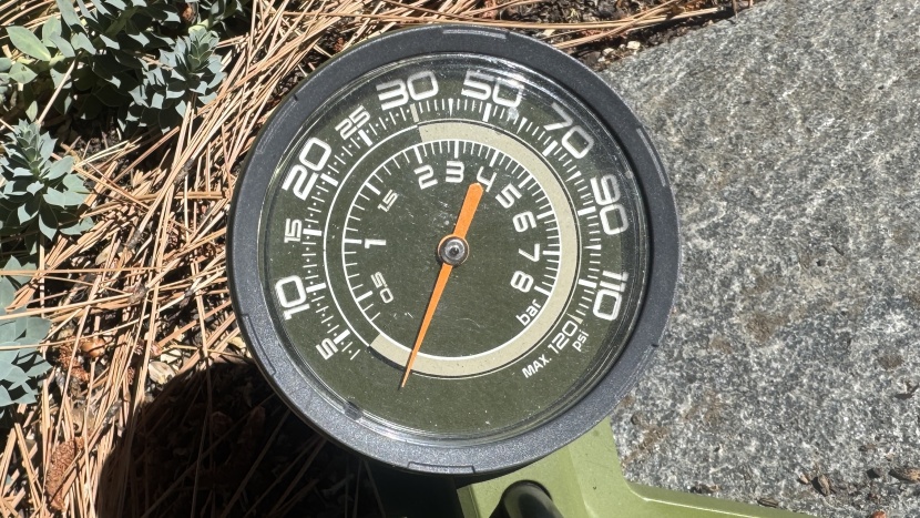 silca terra floor pump - large, clear, well-indexed, the two-stage terra gauge is quite nice...