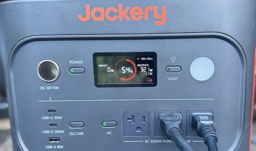 jackery explorer 2000 v2 - the 2000 v2 has a simple, yet effective, display screen that...