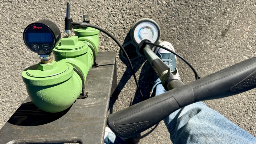 cannondale precise floor pump - measuring accuracy at several different pressures, the precise isn't...