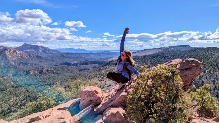 cotopaxi yermo hooded for women - the yermo offers nice protection from the wind but breathes well on...