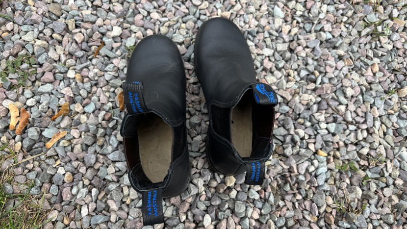 blundstone thermal chelsea for women - the sheepskin footbed significantly adds to the comfort of this boot