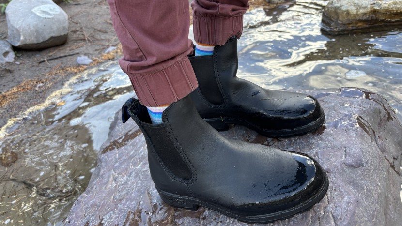 these boots are stylish in both urban and rural environments