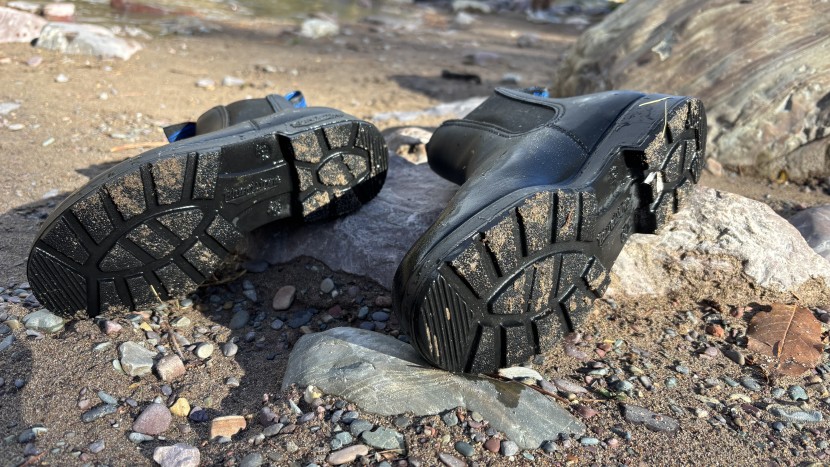 rain boots womens - the blundstone thermal chelsea have great traction