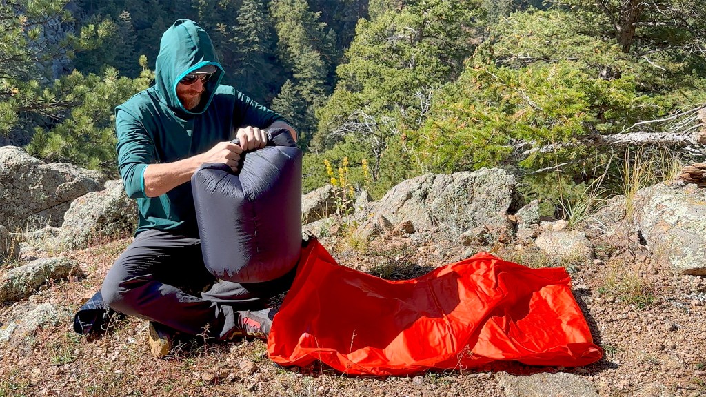 therm-a-rest neoloft - the neoloft&#039;s included pump sack is extra large, making pad...