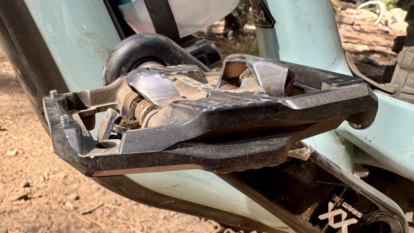 shimano xtr m9220 pedal - an 18mm stack height is a bit thicker than we'd like on a pedal in...