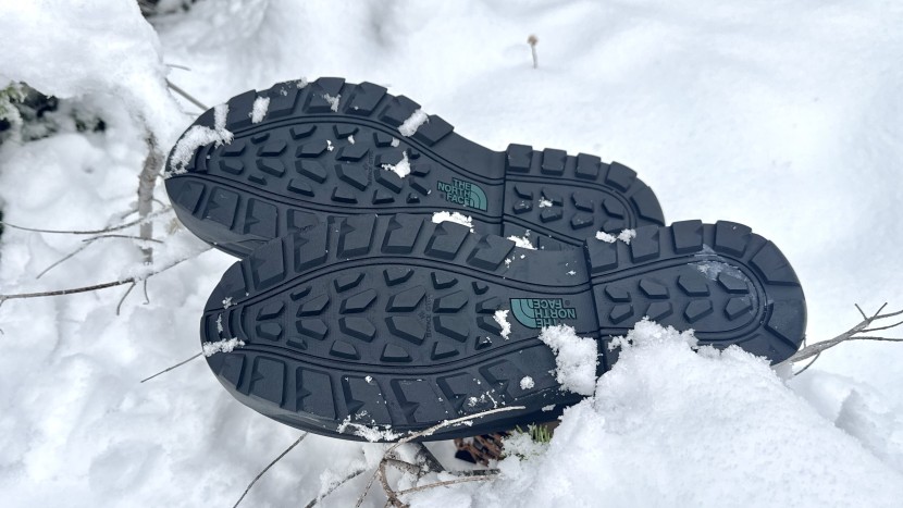 winter boots men - the north face chilkat v 400 has excellent build quality.