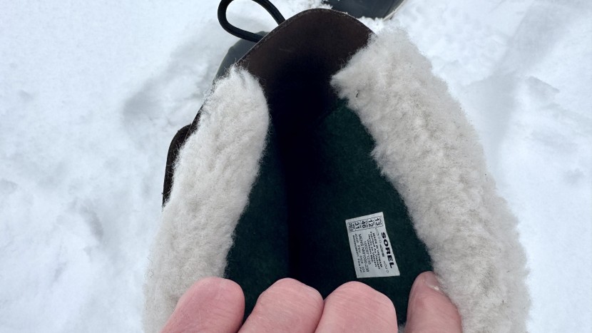 sorel caribou - the key to the caribou&#039;s comfort is its thick felt bootie and...