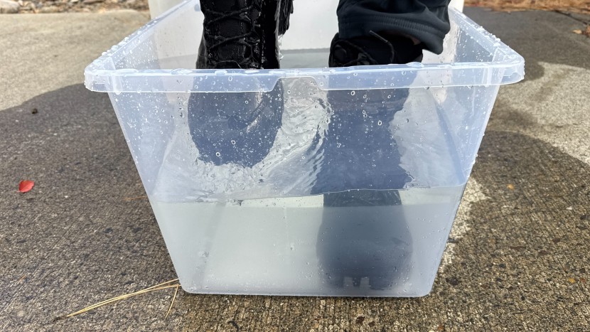 salomon toundra pro cswp - the toundra pro cswp had zero leaks during our waterproof testing.