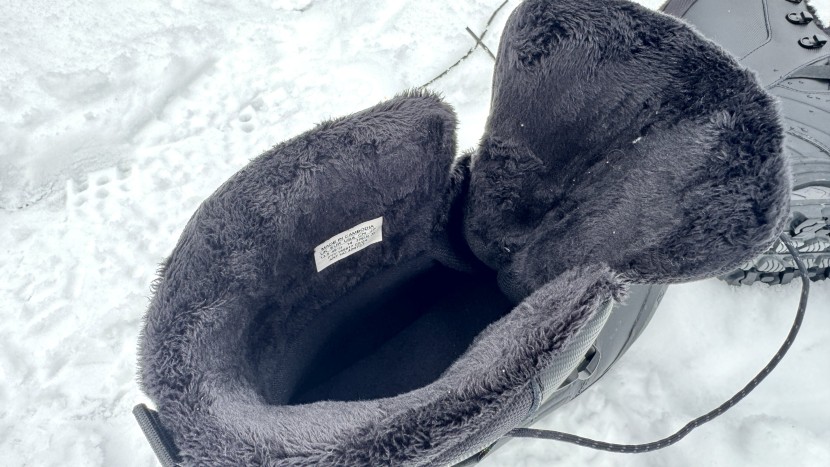 salomon toundra pro cswp - the interior isn&#039;t plush, but the soft fleece feels seamless and...