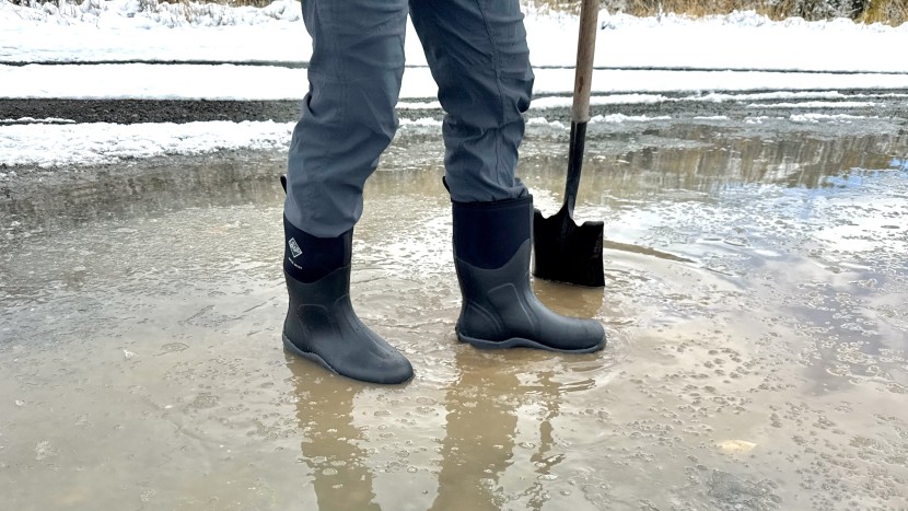 winter boots men - the muck boot arctic sport mid is an excellent choice for getting...