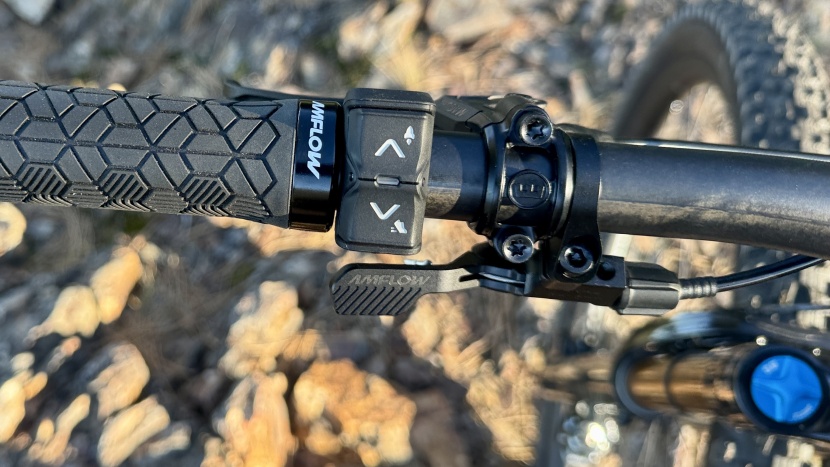 amflow pl carbon pro - the wireless controllers are intuitive and slick-looking. in bumpy...