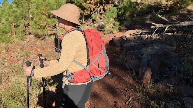 daypack womens - we hiked with each pack on short, medium, and long (8+ miles) hikes...