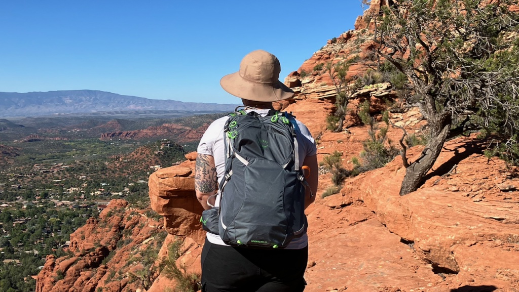 osprey sportlite 25 - from trail to town, this versatile pack can do it all.