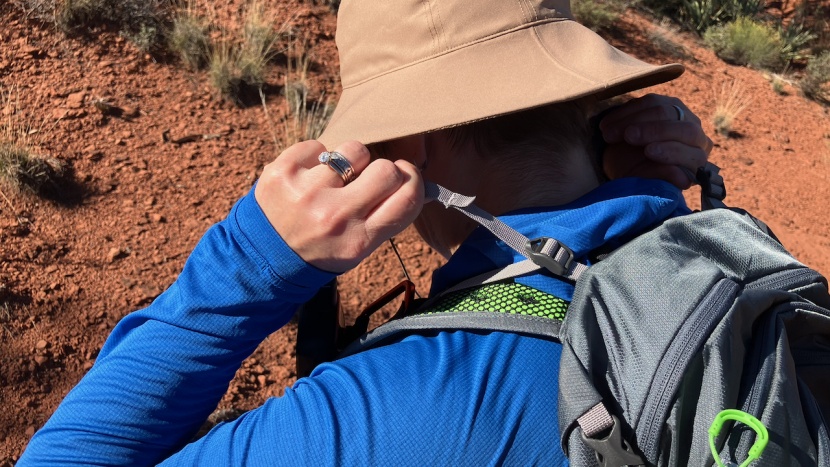 daypack - load-lifting straps can help distribute the load and reduce back pain.