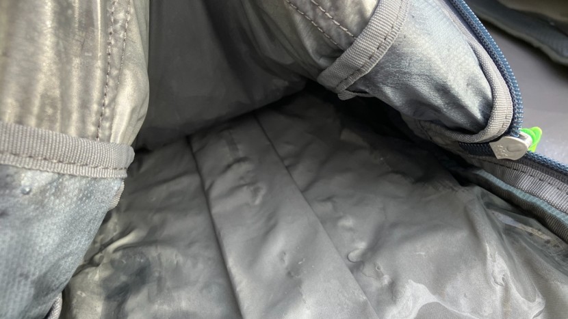 osprey sportlite 25 - a very wet pack interior. even with all the zippers closed, the...