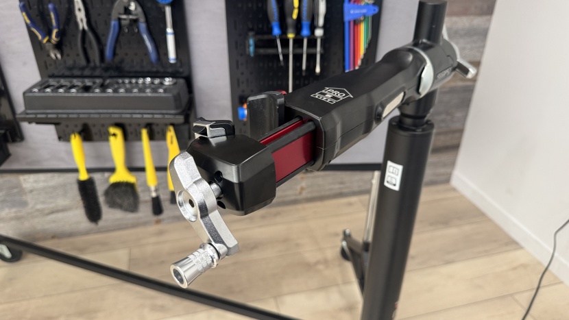 feedback sports pro e lift bike repair stand