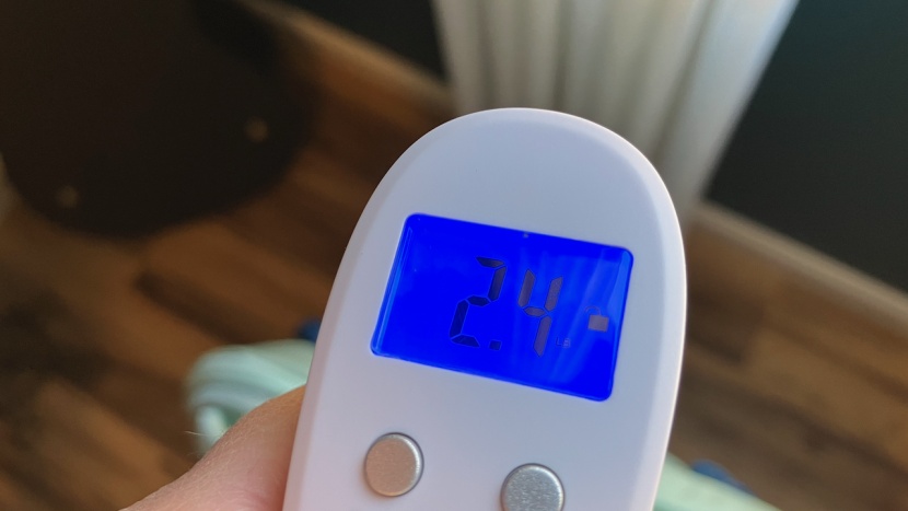 osprey talon 22 - the talon weighs 2.4 pounds, or 38.4 ounces, on our luggage scale.