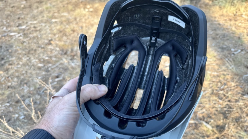 canyon deflectr rls helmet - internal channels meant to direct air over your head and out the...