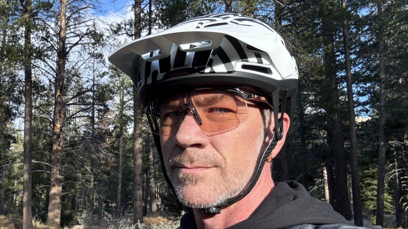 the deflectr uses a unique strap with an adjustment dial.