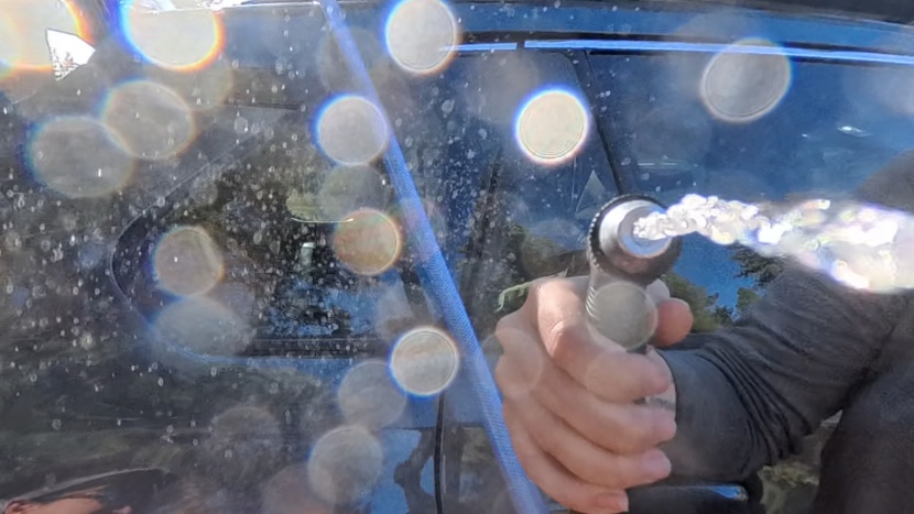 yakima roadshower - we wish the spray of the included nozzle wasn&#039;t so narrow...