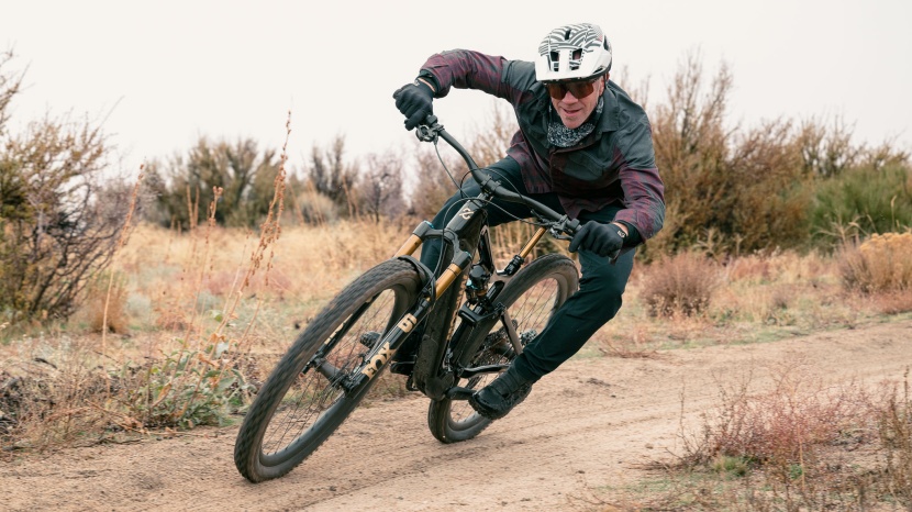 amflow pl carbon pro - long and low enough that you feel in the bike, but still spry and...