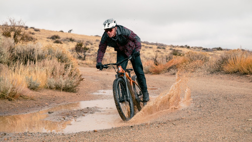 ride1up trailrush - up, over, around, and through. the trailrush is down for the...