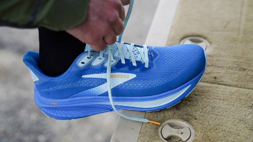 running shoes men - the brooks ghost 17 is pretty comfortable, but we found it got...