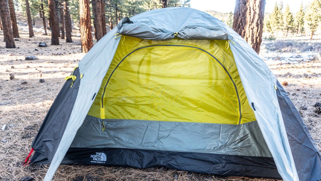 the north face stormbreak 3 - while the stormbreak 3 isn't the most spacious 3-person model, it...