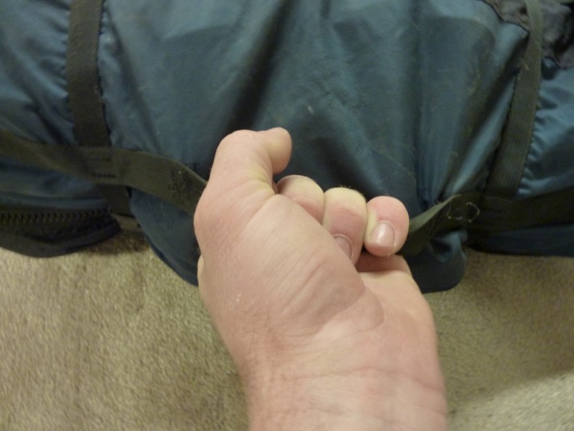 black diamond super slacker - showing a black diamond super slackers central grab point.