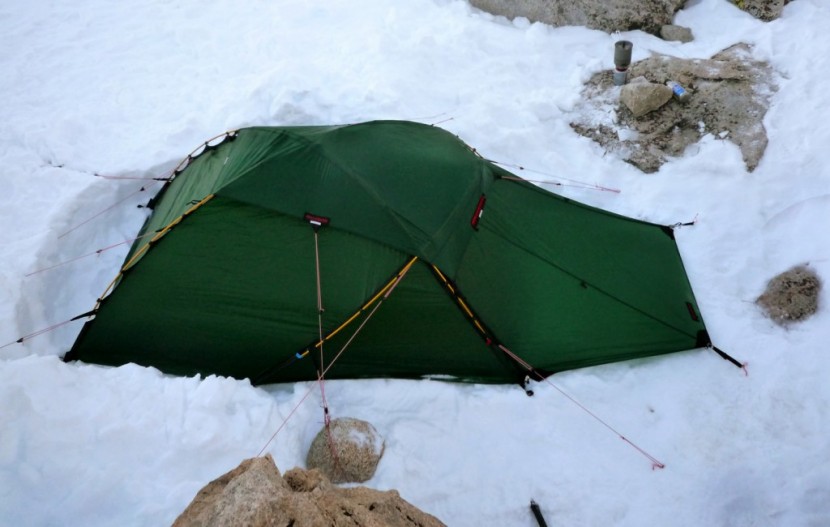hilleberg jannu - the jannu pitches from the outside with a combination of partial...