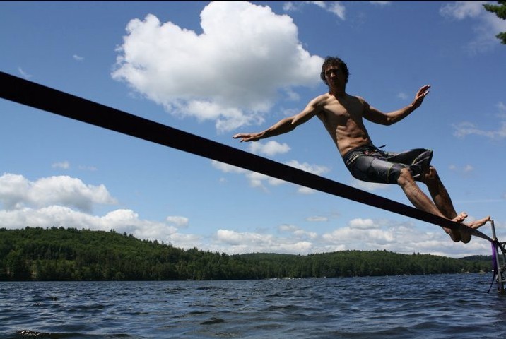 gibbon surferline - damian cooksey on the gibbon surfline slack line