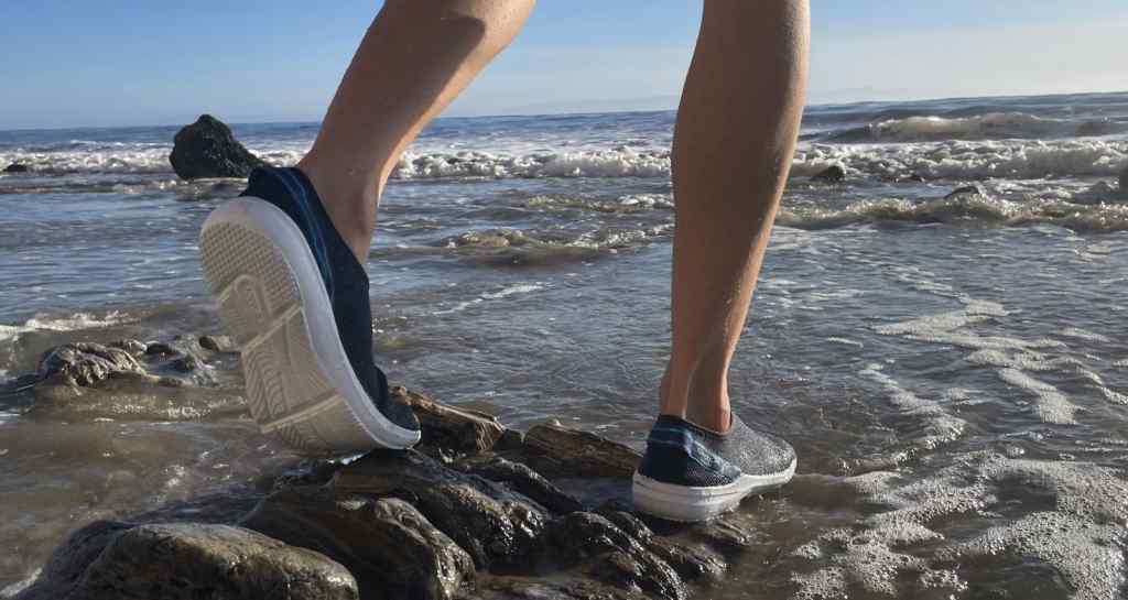 Men's Surf Shoes, Sandals & Sidewalk Surfers®