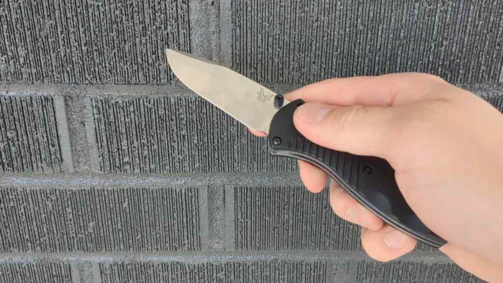 How to Clean A Pocket Knife - GearLab